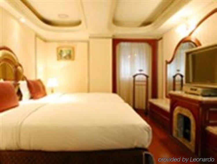 Happiness Hotel Taipei Exterior photo