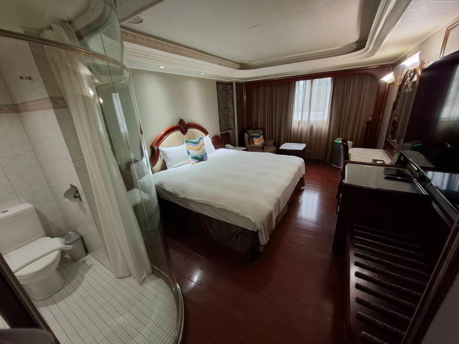 Happiness Hotel Taipei Exterior photo