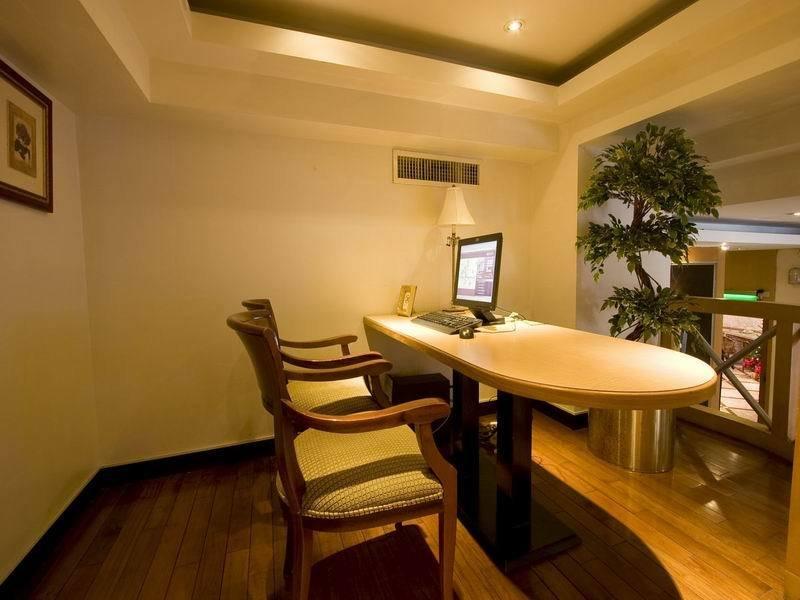 Happiness Hotel Taipei Exterior photo