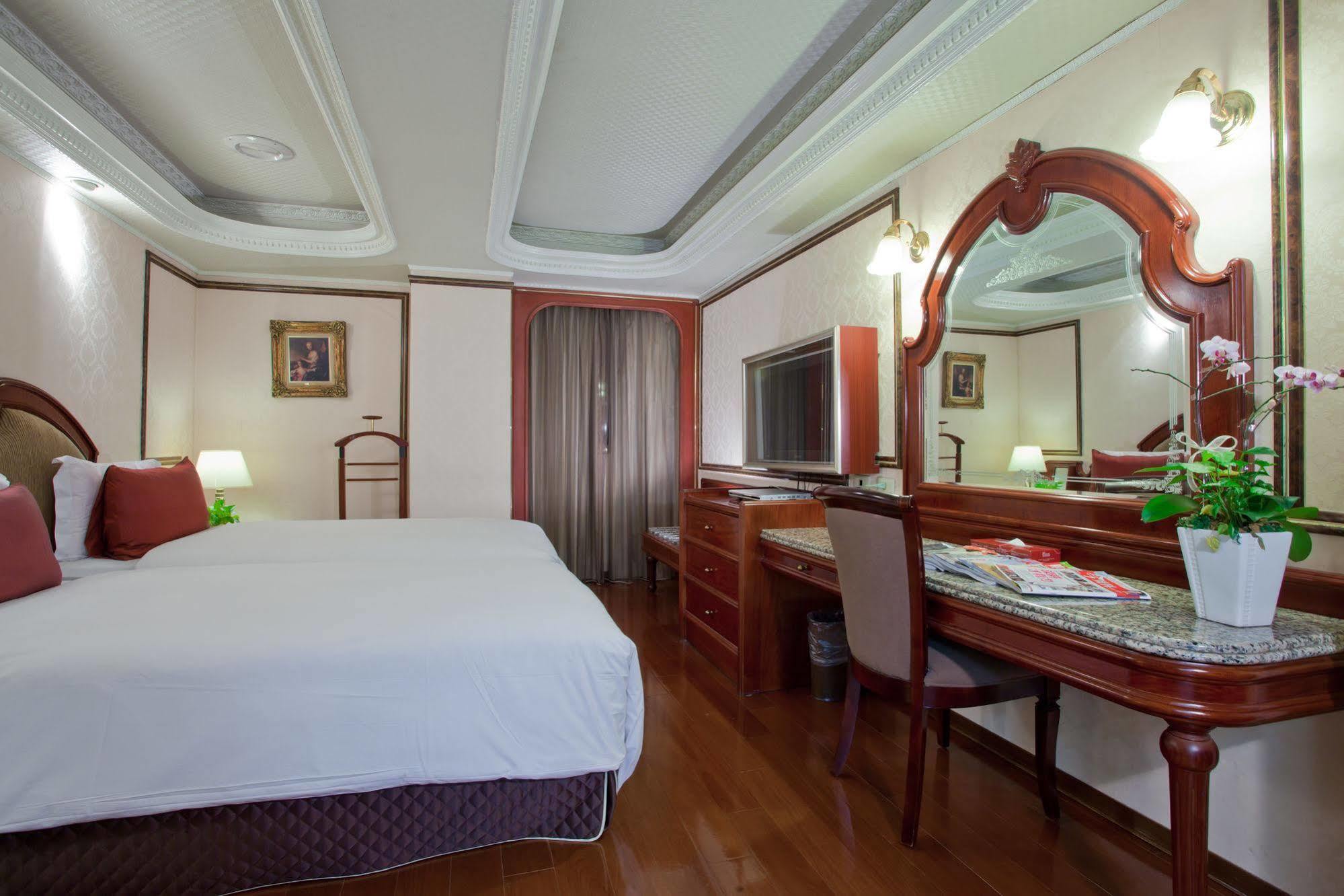 Happiness Hotel Taipei Exterior photo